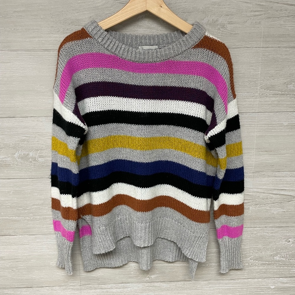 | Allison Joy | crew neck sweater. Size S.
